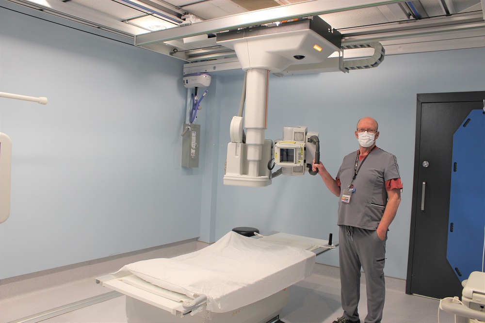 medial radiation technologist in X-Ray Room